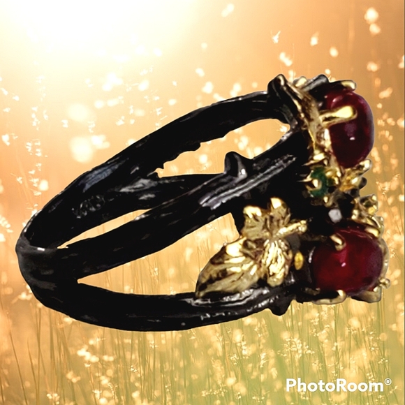 Beautiful black gold ✨️ twig band & gold leaf zircon ring size 7. - Picture 4 of 7